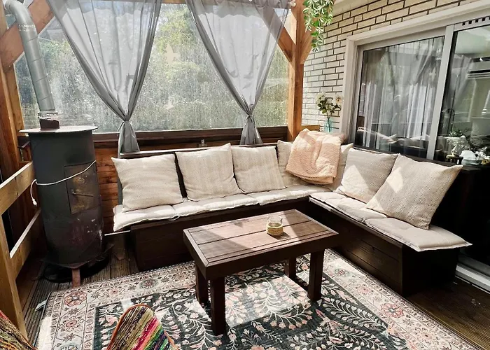 Cosy Chalet Veluwe With A Spacious Garden And Veranda