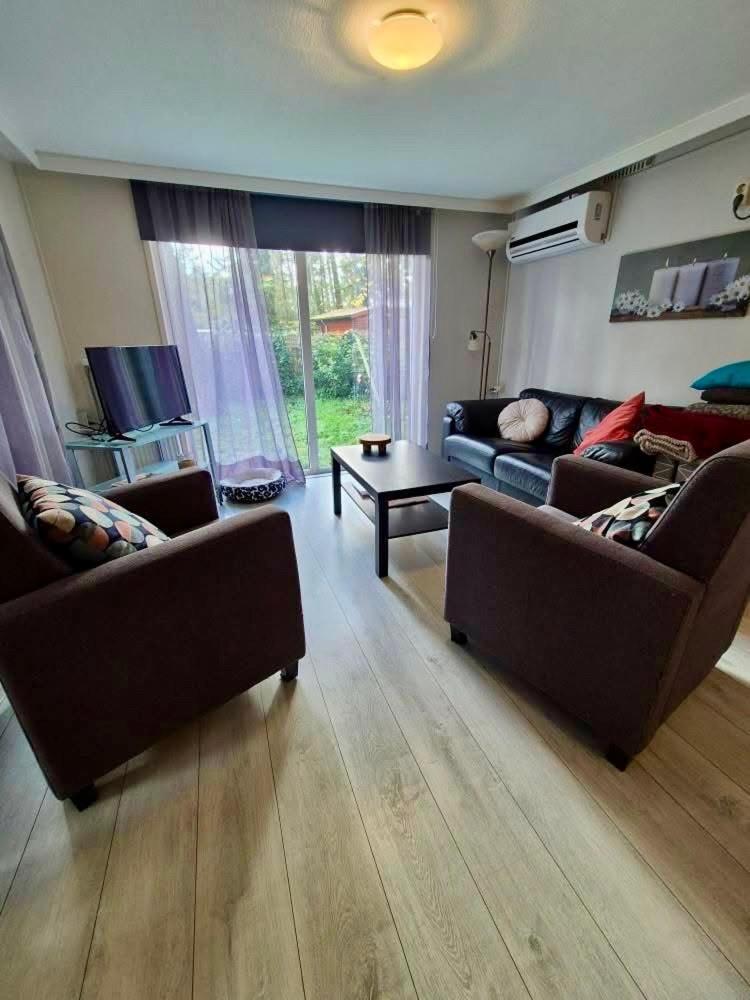 Chalé Cosy Veluwe With A Spacious Garden And Veranda *